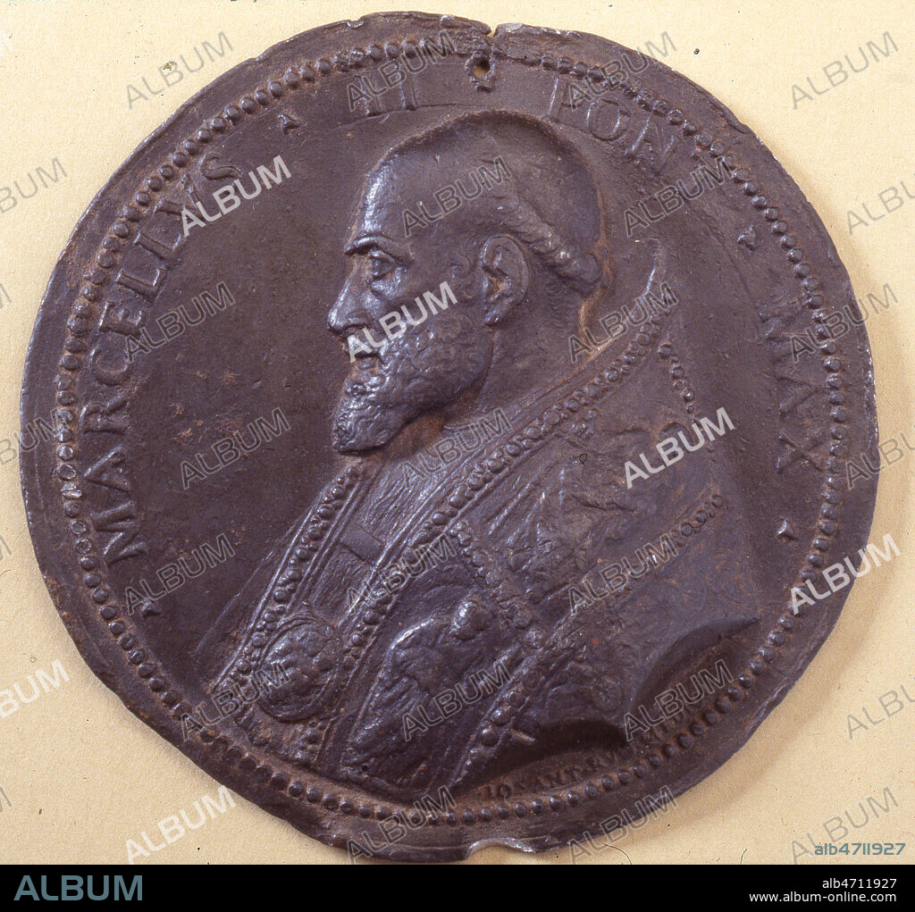 MARCEL II (1501-1555) Pape, medaille de bronze par Giovanni Antonio de Rossi. Photographie Bernard DUPONT. Credit : B. DUPONT/KHARBINE TAPABOR.