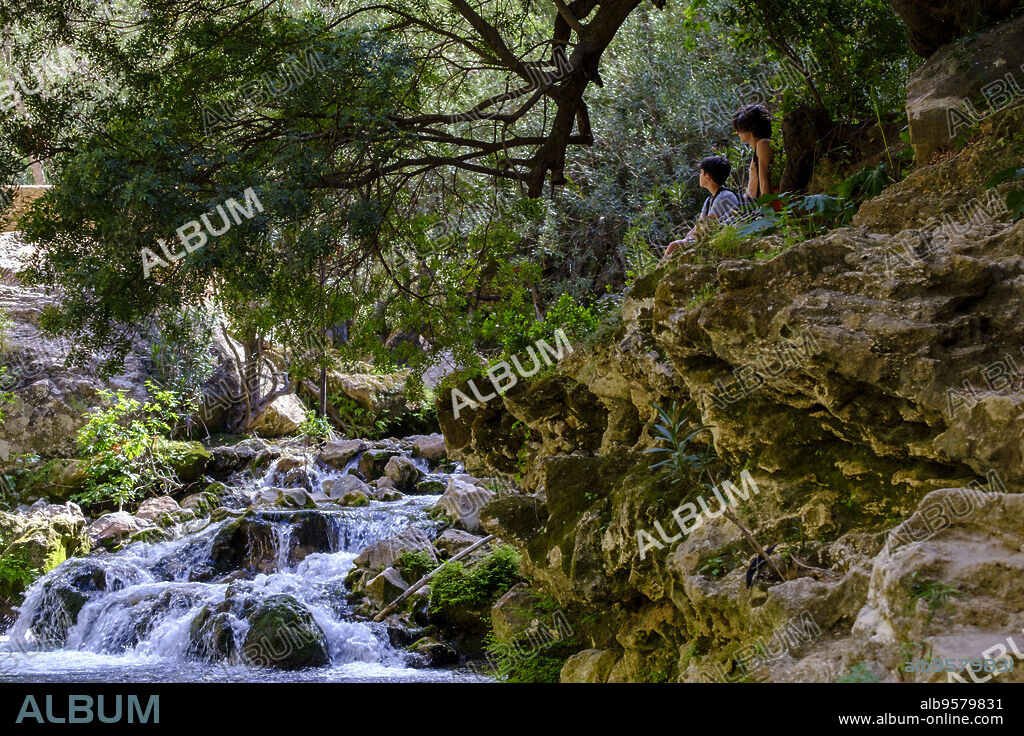 God's Bridge, hiker, Akchour, Talassemtane Nature Park, Rif region, morocco, africa.