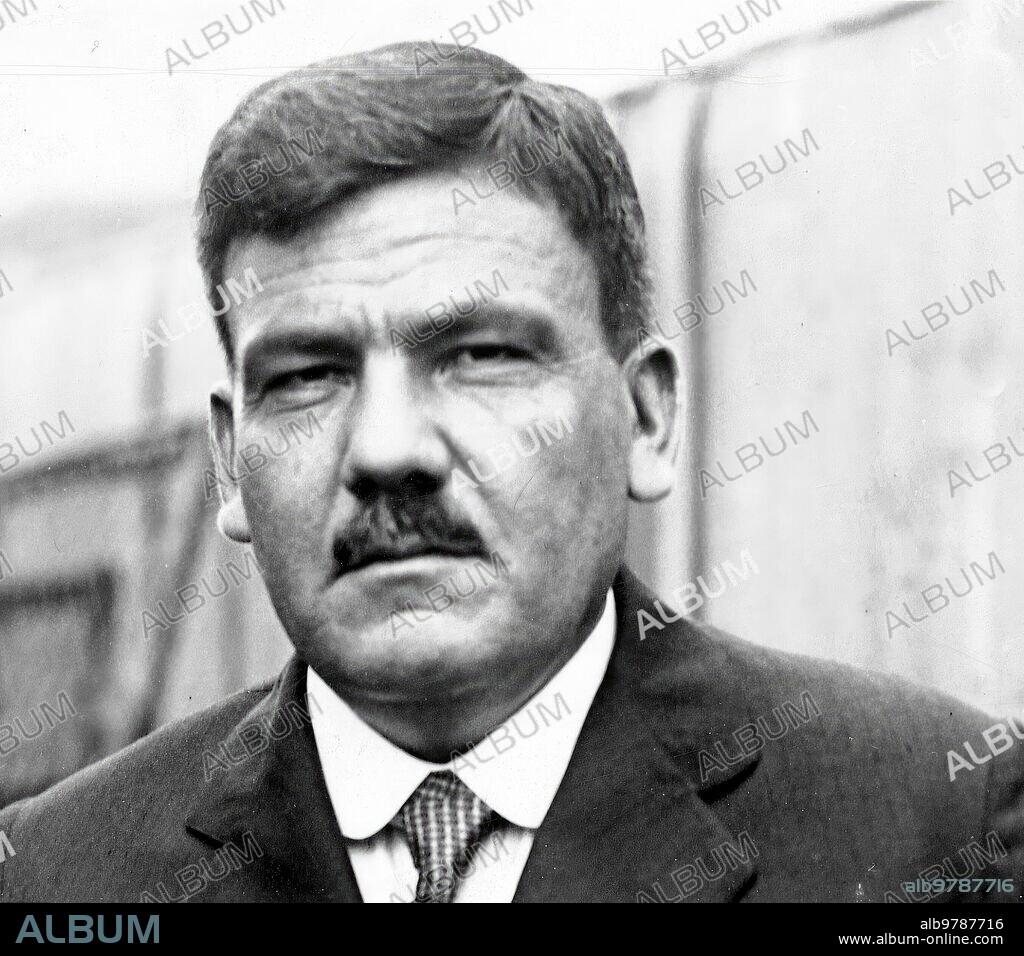 Portrait of Plutarco Elias Calles; President of Mexico in 1924 Photo: Underwood & Underwood.
