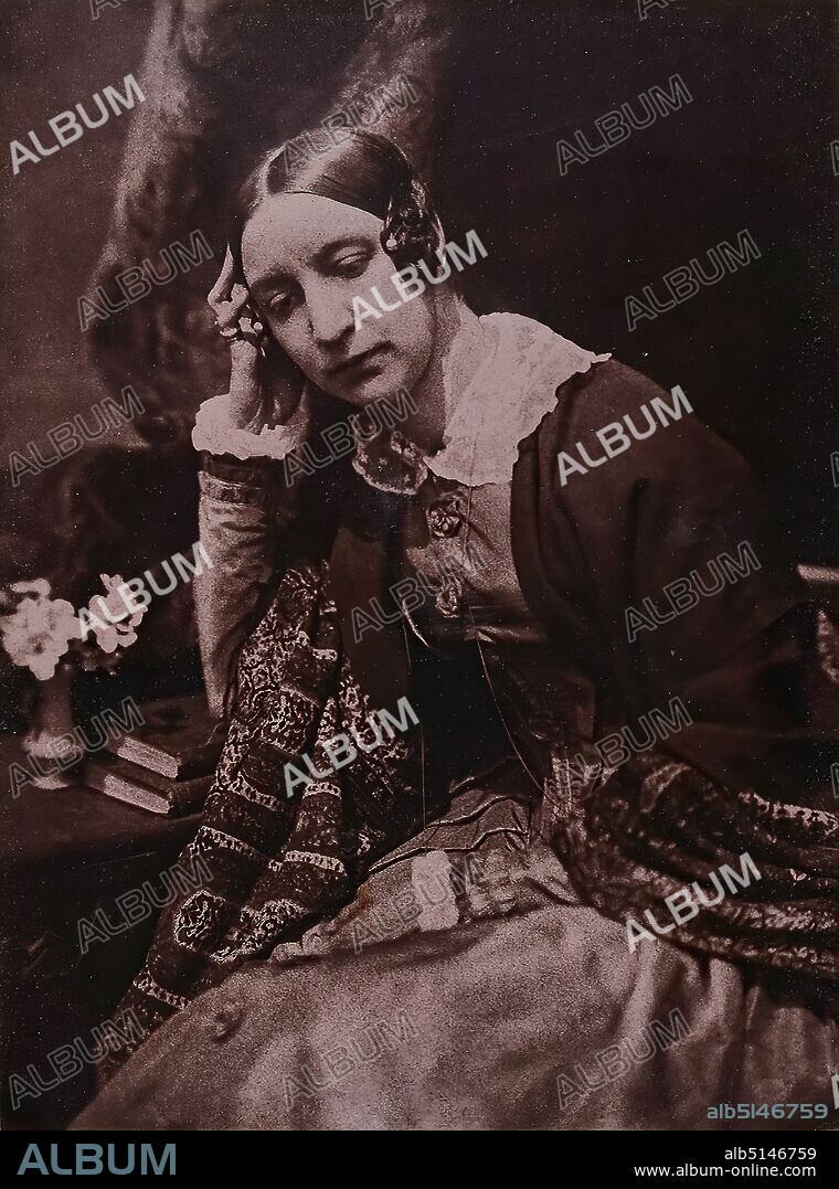 David Octavius Hill, James Craig Annan, Robert Adamson, Lady Eastlake, paper, pigment print, image size: height: 20,70 cm; width: 15,50 cm, inscribed, in lead: Lady Eastlake, label: recto u. left on passepartout: handwritten in black on white paper: technique, dating, portrait photography, woman, half-length portrait, seated figure, scarf, kerchief, arm positions, gestures, Elizabeth Rigby Eastlake.