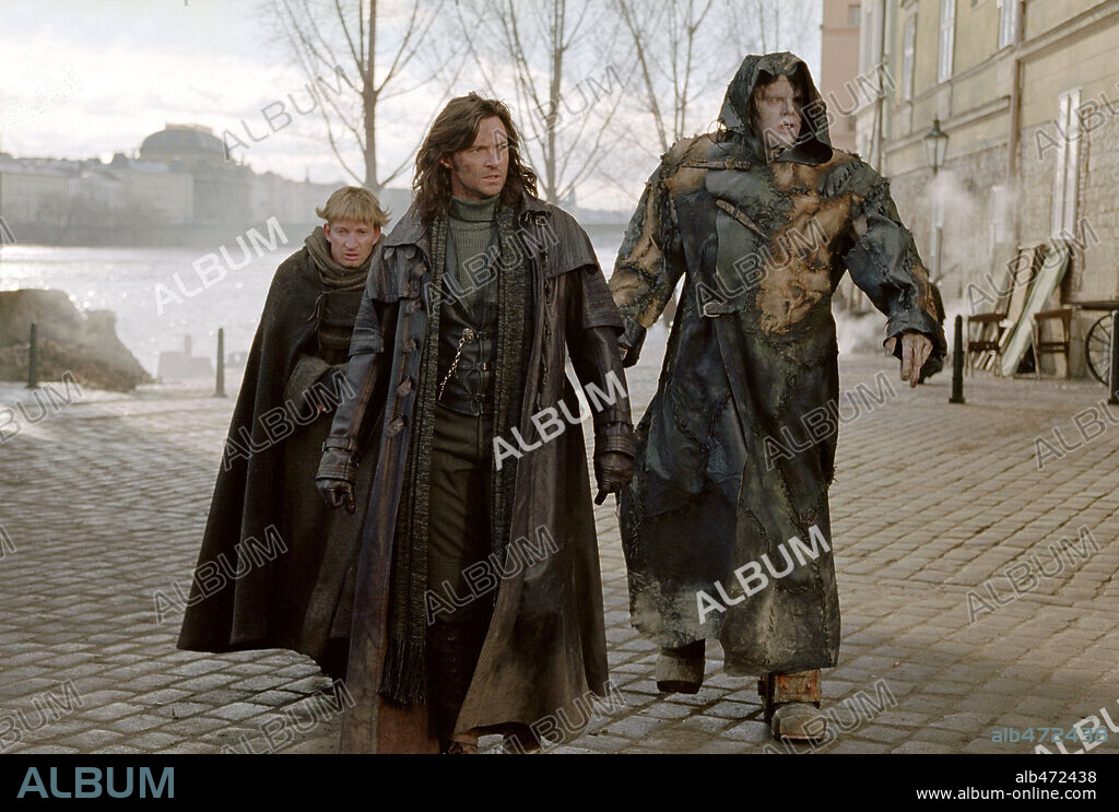 DAVID WENHAM, HUGH JACKMAN und SHULER HENSLEY in VAN HELSING, 2004, unter der Regie von STEPHEN SOMMERS. Copyright UNIVERSAL / MASI, FRANK.