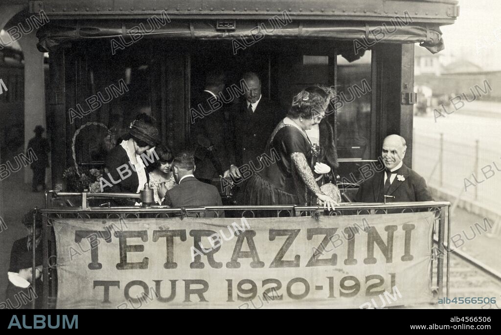 San Francisco, California,  1921 Opera soprano star Luisa Tetrazzini entertains San Francisco Mayor James Rolph aboard her railroad car during her United States tour.