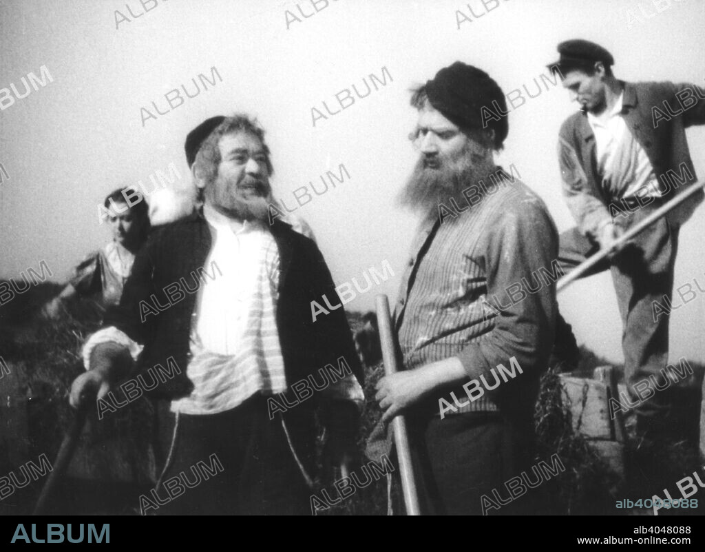 Scene from Green Fields, 1937. Yiddish language film with English subtitles, starring Michael Goldstein and Herschel Bernardi. Written by Peretz Hirschbein and directed by Jacob Ben-Ami and Edgar G Ulmer. Courtesy of Rutenberg & Everett Yiddish Film Library of the National Center for Jewish Film. For editorial uses only, all other uses to be cleared.