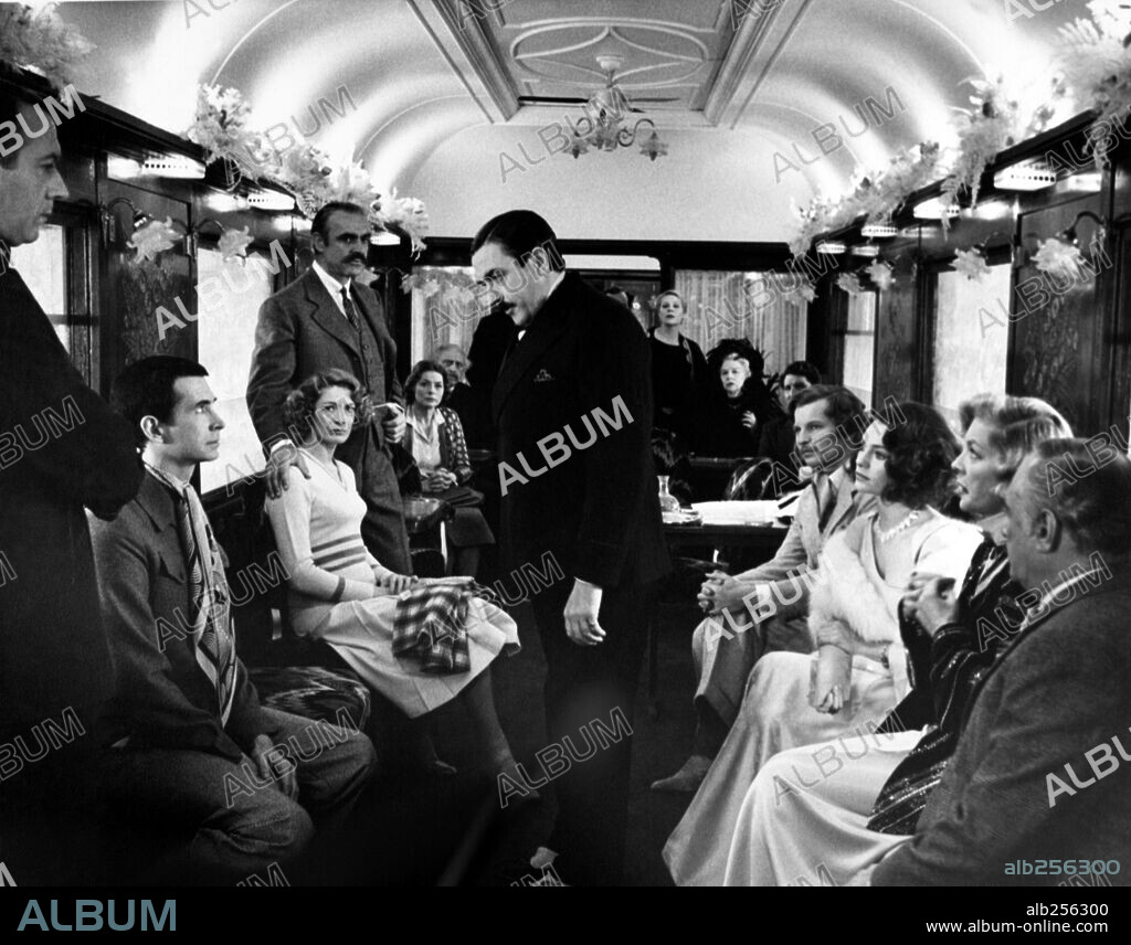 ALBERT FINNEY, ANTHONY PERKINS, JACQUELINE BISSET, LAUREN BACALL, MICHAEL YORK and SEAN CONNERY in MURDER ON THE ORIENT EXPRESS, 1974, directed by SIDNEY LUMET. Copyright UNITED ARTISTS.