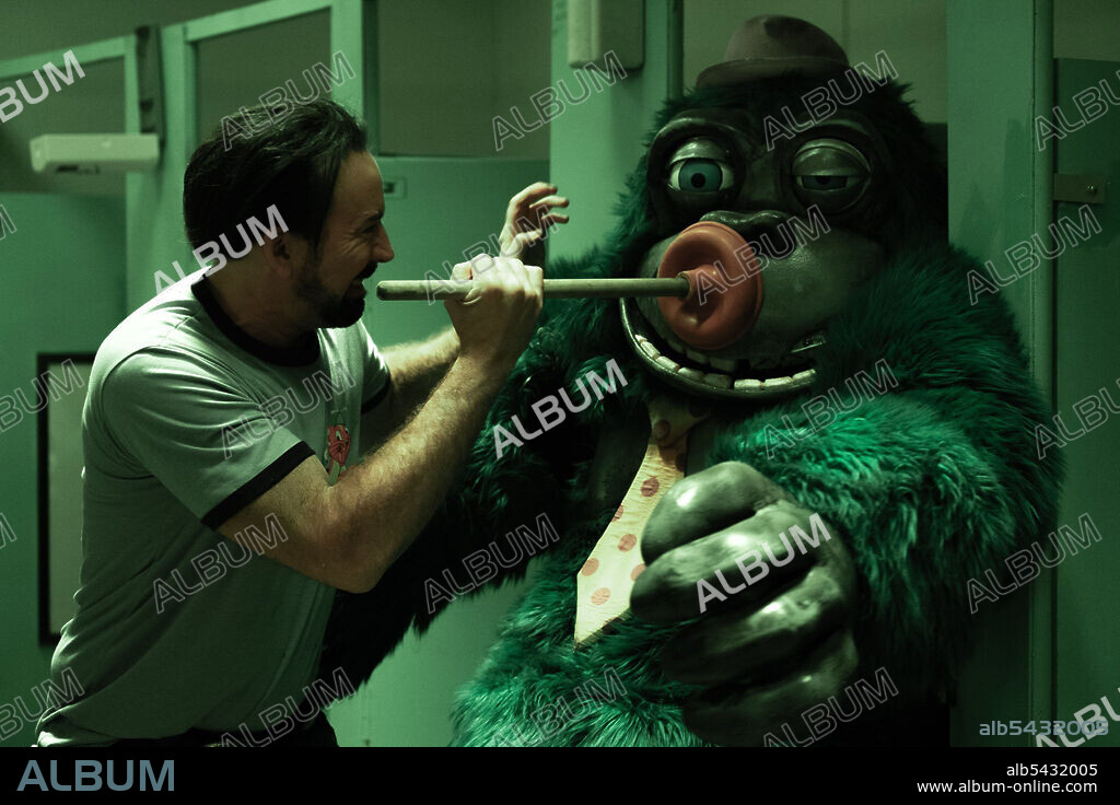 NICOLAS CAGE in WILLY'S WONDERLAND, 2021, directed by KEVIN LEWIS. Copyright SATURN FILMS.