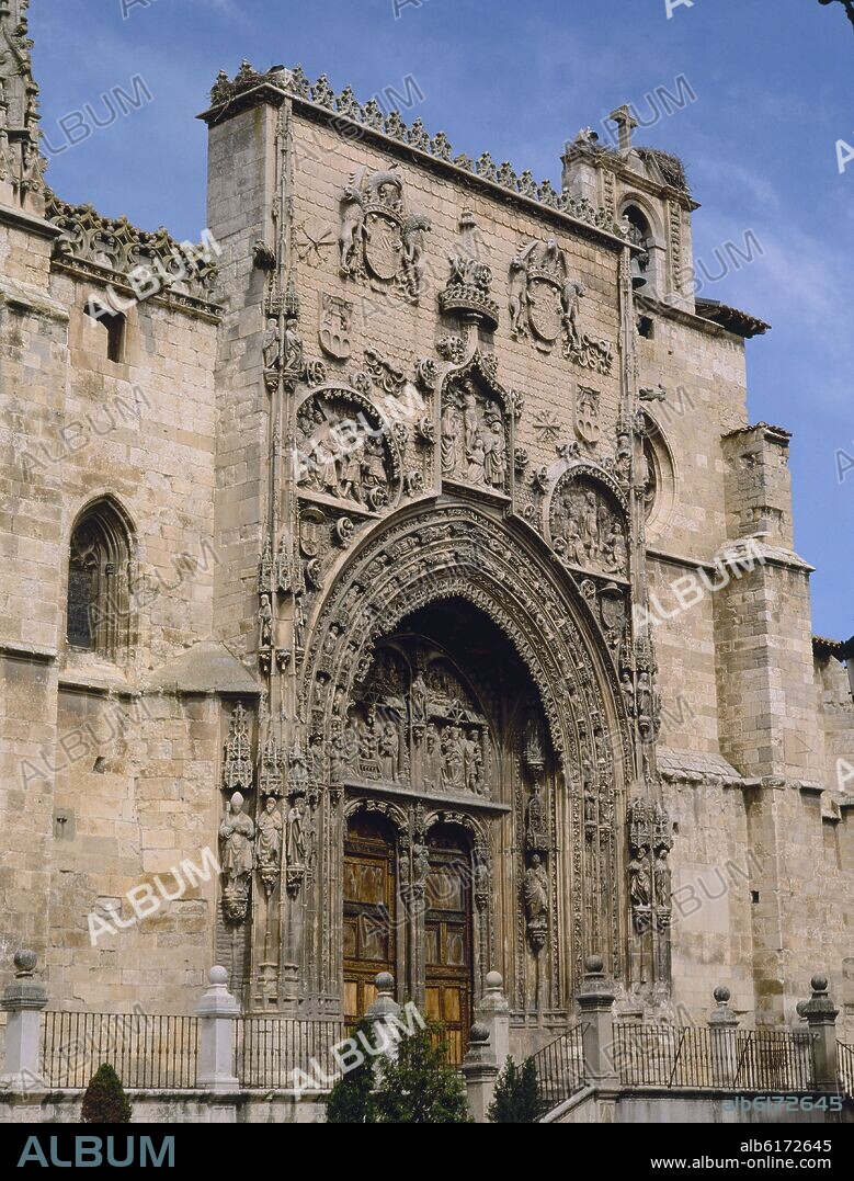 SIMON DE COLONIA (1450/1511). FACHADA PRINCIPAL DE LA COLEGIATA DE SANTA MARIA LA REAL - ARQUITECTURA GOTICA ESTILO REYES CATOLICOS - SIGLO XV.