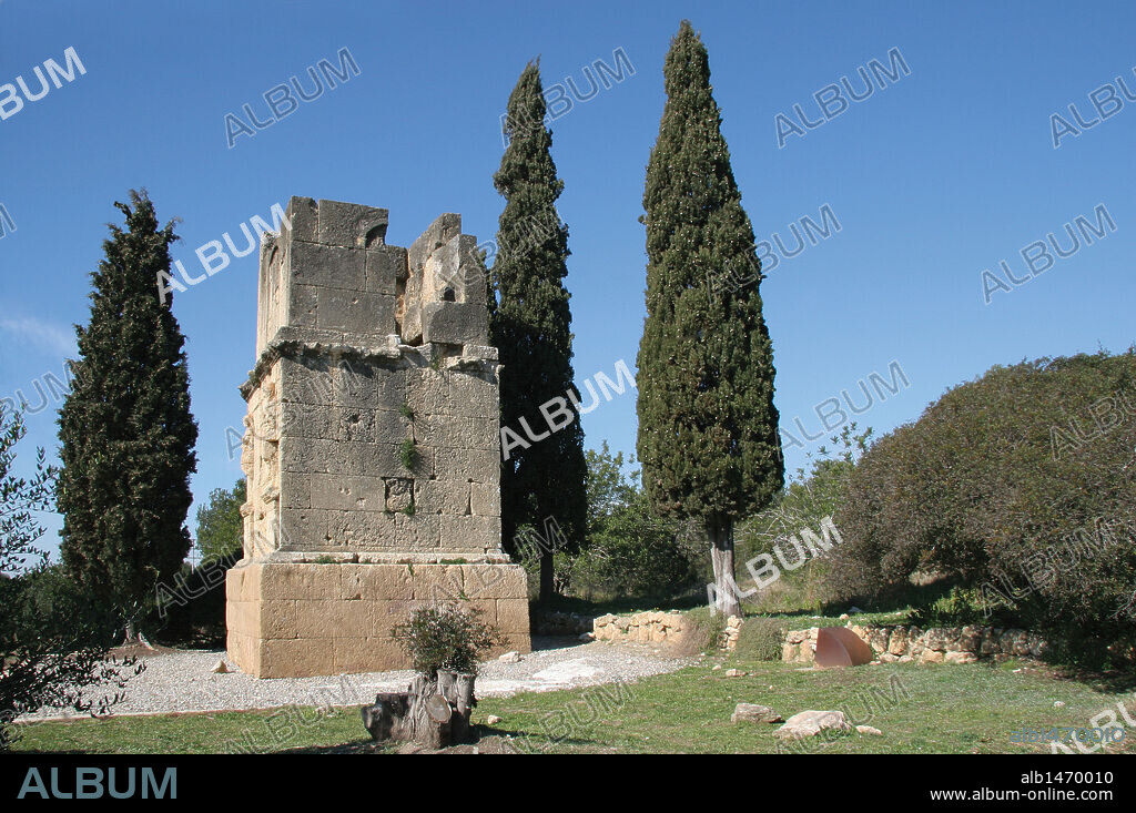 ARTE ROMANO. ESPAÑA. TORRE DE LOS ESCIPIONES, monumento funerario del siglo I. Antigua Via Augusta. Provincia de Tarragona. Cataluña.