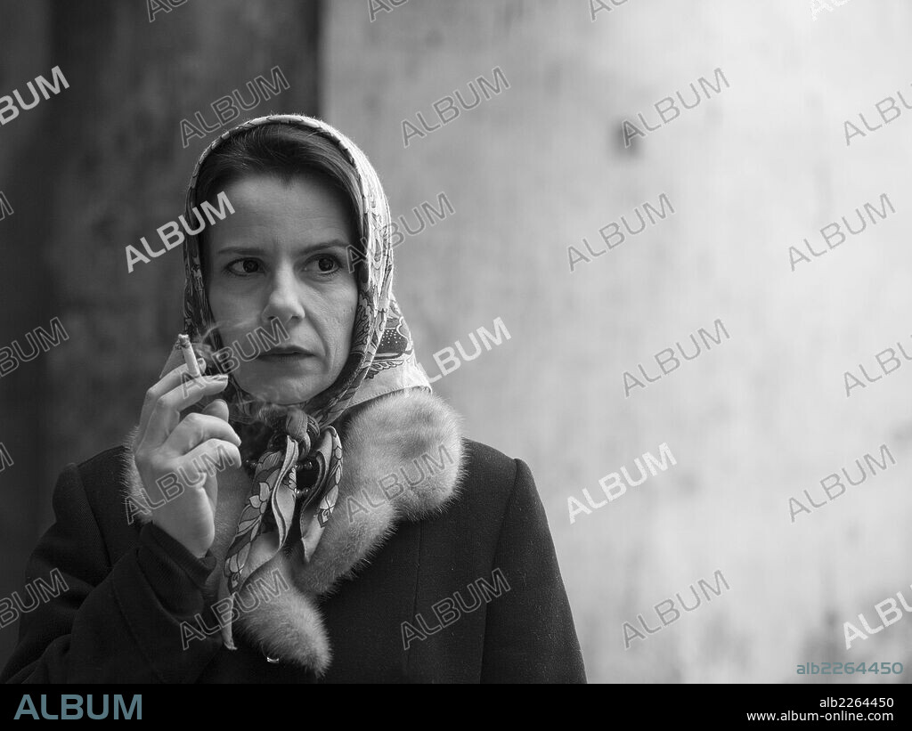 AGATA KULESZA in IDA, 2013, directed by PAWEL PAWLIKOWSKI. Copyright CANAL + POLSKA/PHOENIX FILM INVESTMENTS/PORTOBELLO PICTURES.