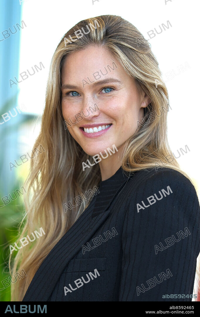 November 10, 2022, Madrid, Spain: An Israeli model Bar Refaeli becomes the new Xti Ambassador at Ginkgo Sky Bar on in Madrid. (Credit Image: © Atilano Garcia/SOPA Images via ZUMA Press Wire).