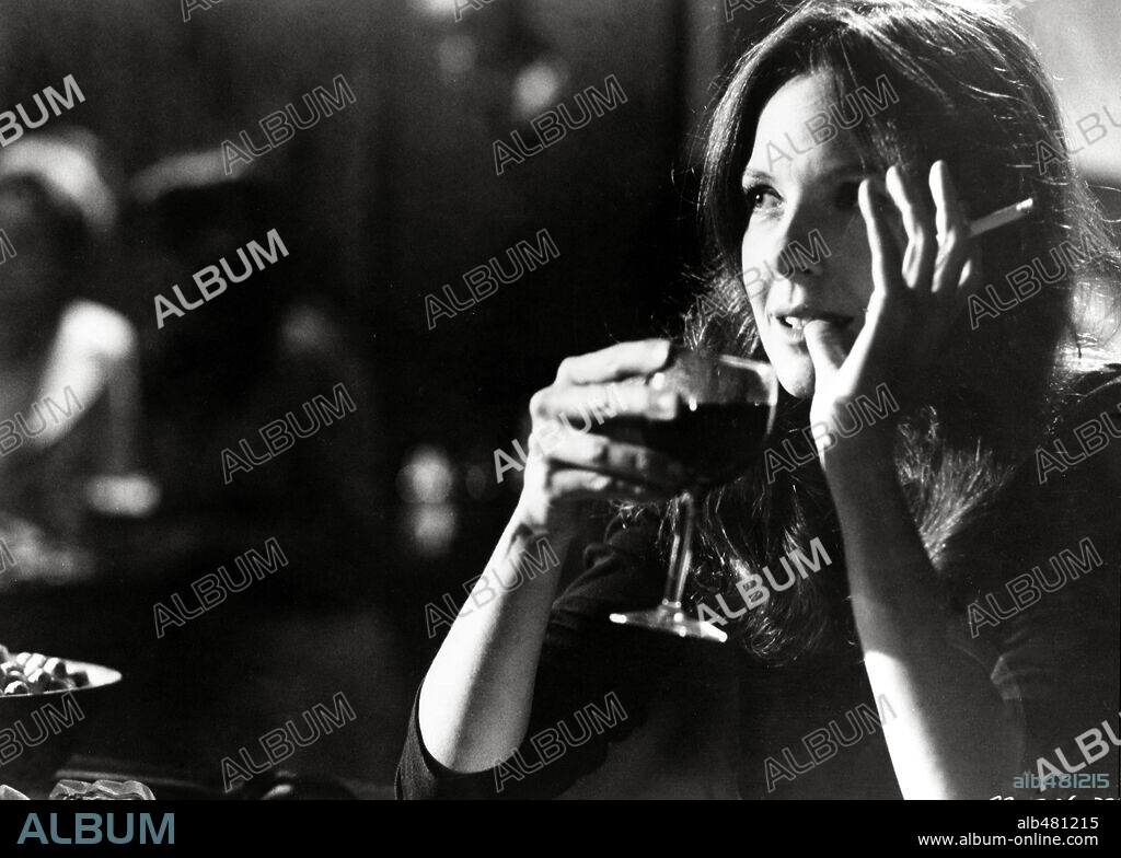 DIANE KEATON en BUSCANDO AL SR GOODBAR, 1977 (LOOKING FOR MR. GOODBAR), dirigida por RICHARD BROOKS. Copyright PARAMOUNT PICTURES.