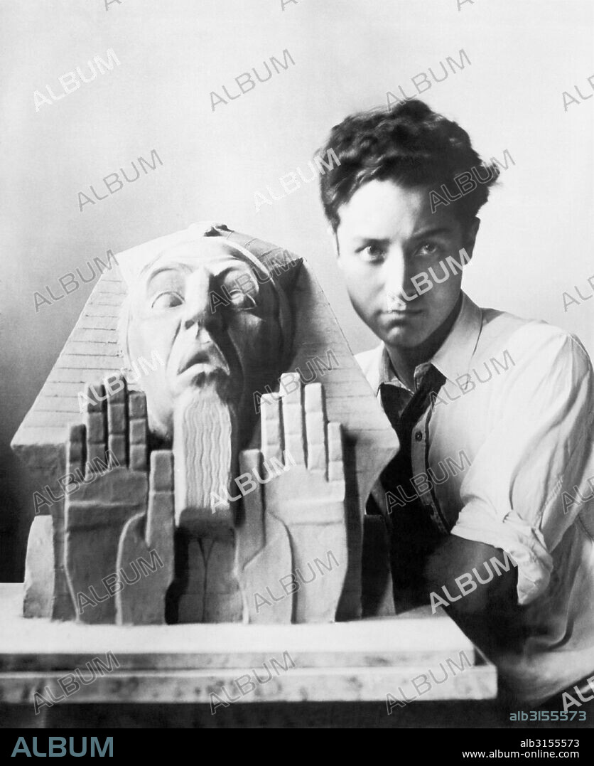 ISAMU NOGUCHI. Isamu Noguchi With Paphnutius - Album alb3155573
