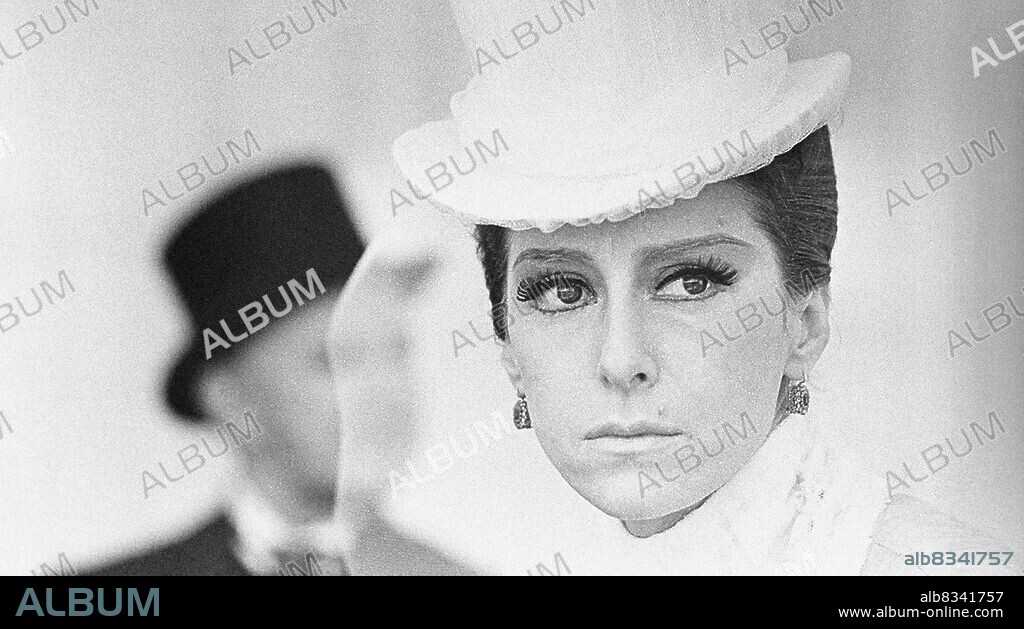 ANONYMOUS. Maya Plisetskaya as Betsy Tverskaya in the film "Anna Karenina" by Alexander Zarkhi.