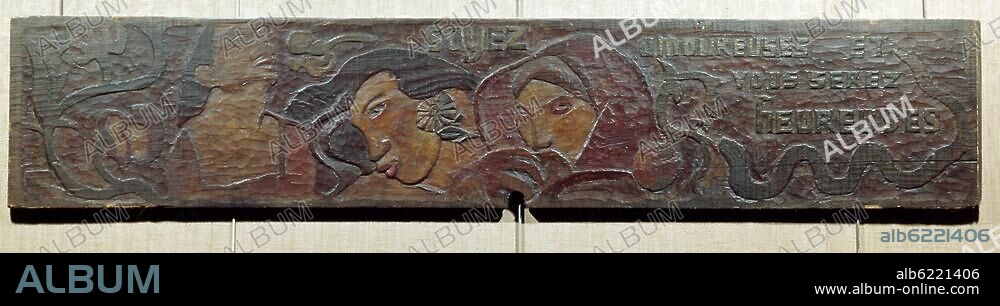 Gauguin, Paul; 1848-1903. /-"Soyez amoureuses et vous serez heureuses" (Seid verliebt und ihr werdet glücklich sein), Ende 1901.-/ Mammtbaumholz, geschnitzt, bemalt, 45 x 204,5 x 2,2 cm. Aus der Serie der Holzreliefs von Gauguins Hütte "Maison du Jouir" in Atuona auf Hiva Oa (Marquesas-Inseln). R.F. 2720.