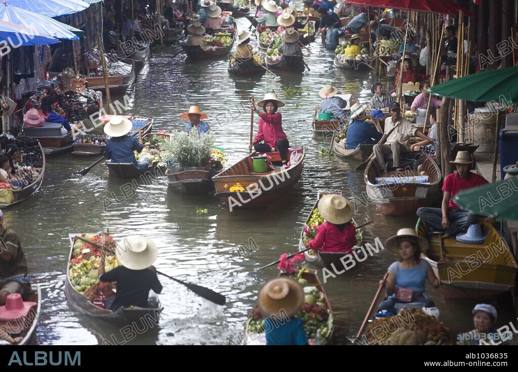BANGKOK DANGEROUS, 2008, dirigida por DANNY PANG y OXIDE PANG. Copyright BLUE STAR PICTURES.