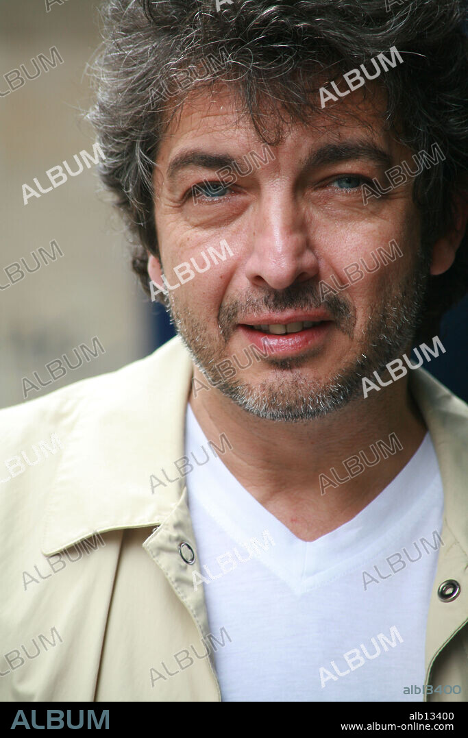 03 / 10 / 2007; Cine Renoir Floridablanca, Barcelona, Ricardo Darín presenta 'La señal', la película que dirige y protagoniza junto a Diego Peretti.
