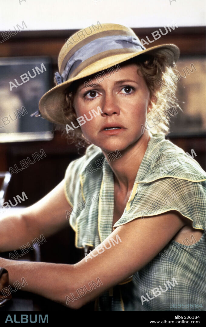 SALLY FIELD en EN UN LUGAR DEL CORAZÓN, 1984 (PLACES IN THE HEART), dirigida por ROBERT BENTON. Copyright TRISTAR PICTURES.