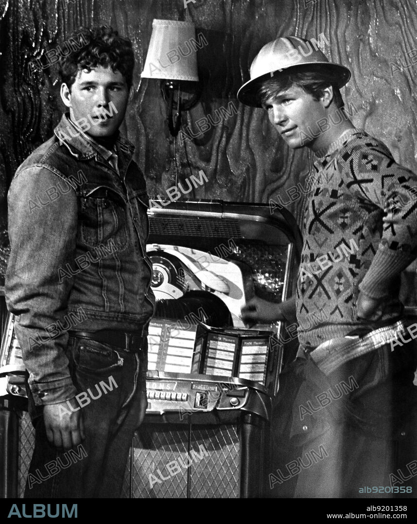 JEFF BRIDGES y TIMOTHY BOTTOMS en LA ÚLTIMA PELÍCULA, 1971 (THE LAST PICTURE SHOW), dirigida por PETER BOGDANOVICH. Copyright COLUMBIA PICTURES.