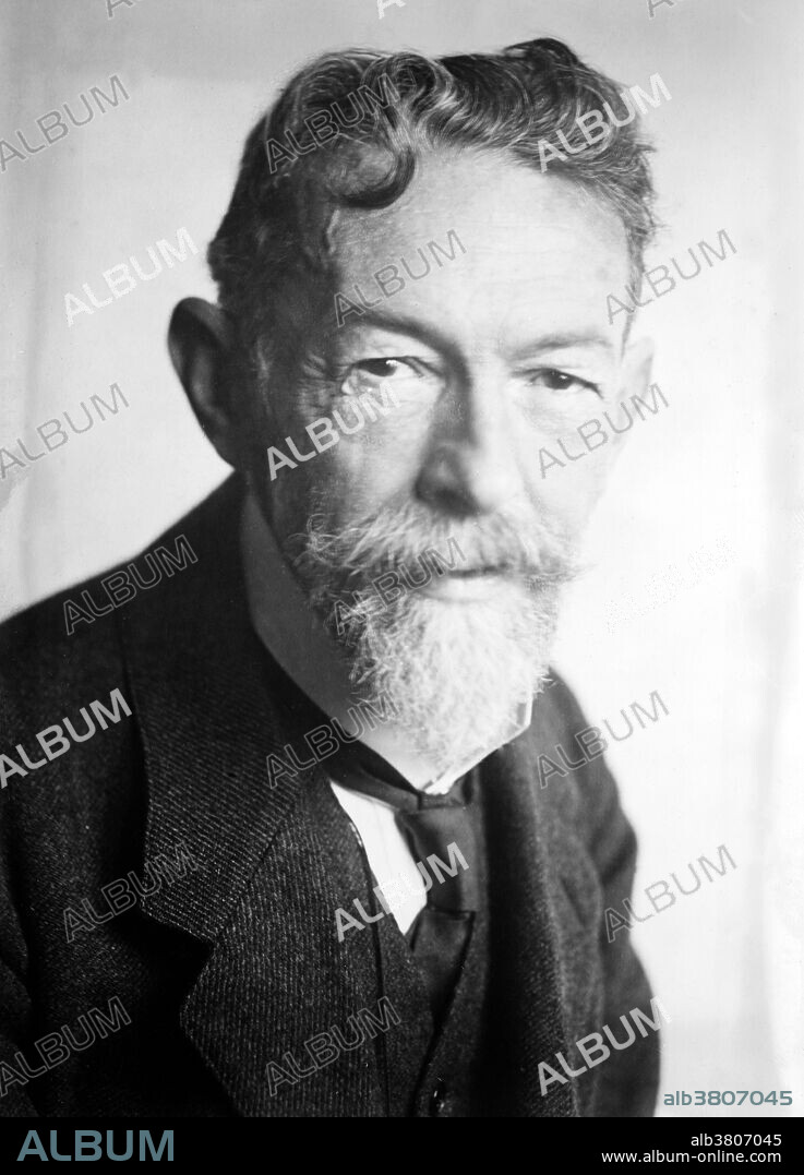 Richard Adolf Zsigmondy (April 1, 1865 - September 23, 1929) was an Austrian-Hungarian chemist. His academic career began at the University of Vienna Medical Faculty, but soon moved on to the Technical University of Vienna and later to the University of Munich in order to study chemistry. In 1897 the Schott Glass factory offered him a job which he accepted. While there he invented the Jenaer Milchglas and conducted some research on the red Ruby glass. Together with the optical instrument manufacturer Zeiss, he developed the slit ultramicroscope. His scientific career continued in 1908 at the University of Gottingen as professor of inorganic chemistry. His most notable research work was in the chemistry of colloids (a certain colored glass) for which he received the Nobel Prize for Chemistry in 1925. In later years he worked on gold hydrosol and used them to characterize protein solutions. While in Jena he developed the slit ultramicroscope. He died in 1929 at the age of 64.
