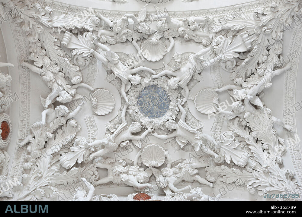 Ellwangen, Schönenbergkirche, Wallfahrtskirche "Zu Unserer Lieben Frau" von 1729. Stuckdecke, Engel.