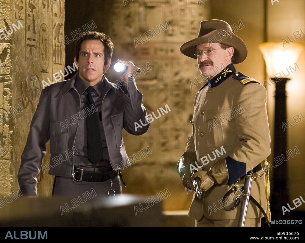 BEN STILLER und ROBIN WILLIAMS in NIGHT AT THE MUSEUM, 2006, unter der Regie von SHAWN LEVY. Copyright 20TH CENTURY FOX / GREGORY, DOANE.