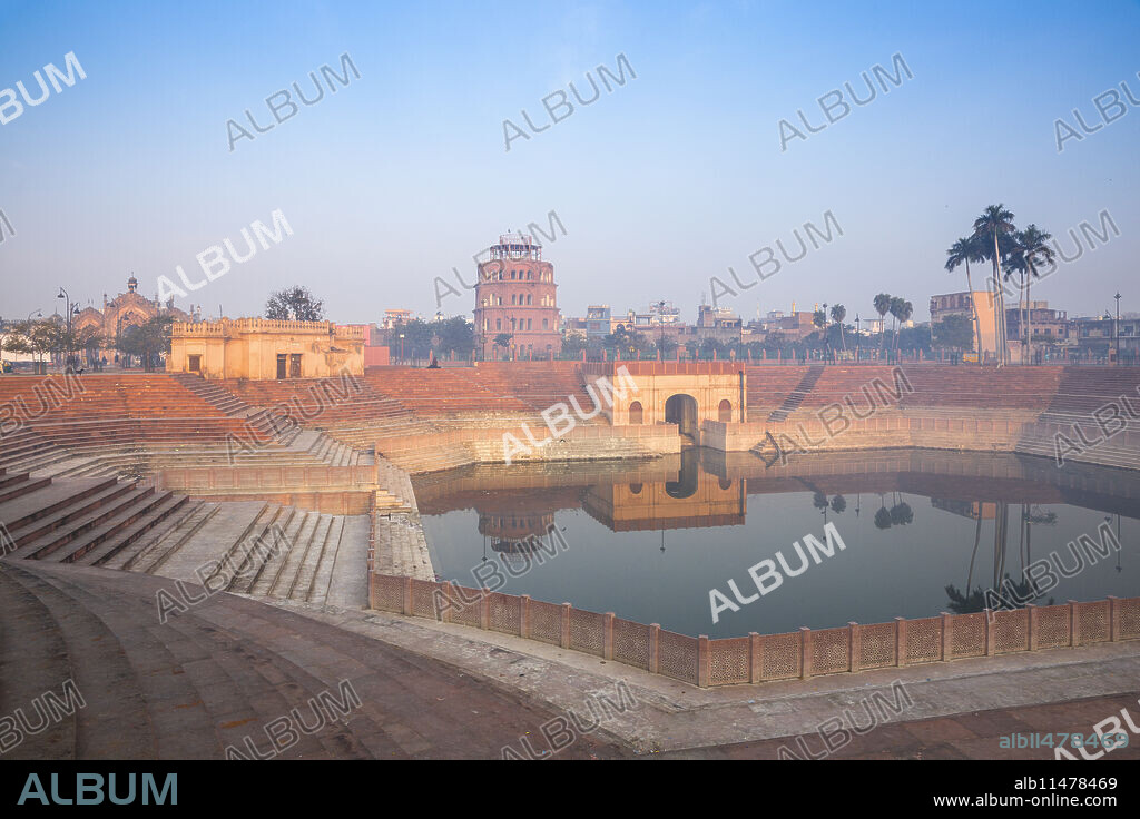 Hussainabad pond and Satkhanda watchtower, Lucknow, Uttar Pradesh, India, Asia.