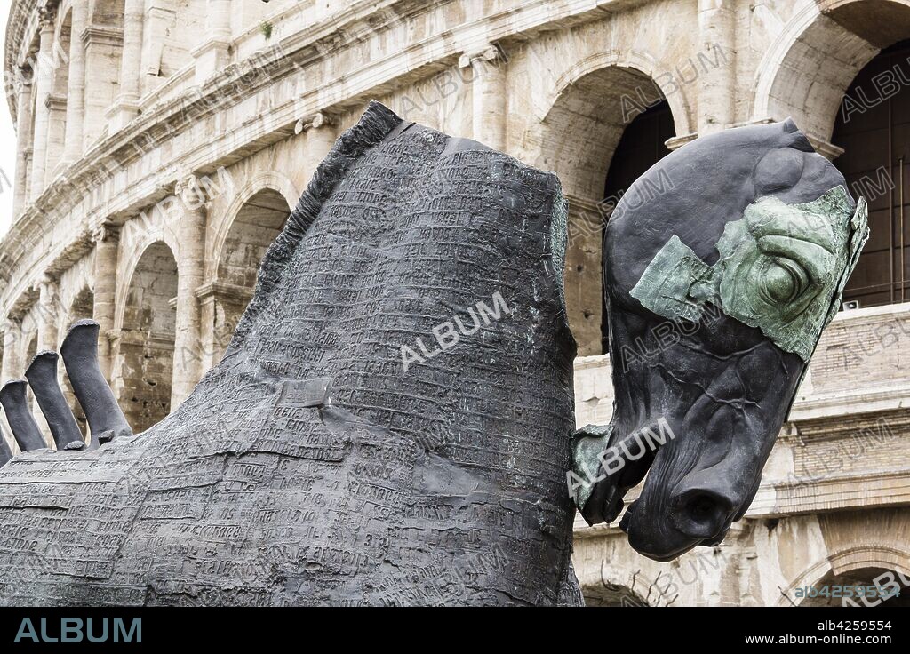 Equine statue of the mexican artist Gustavo Aceves in front of the Colosseum, Rome, Italy.
