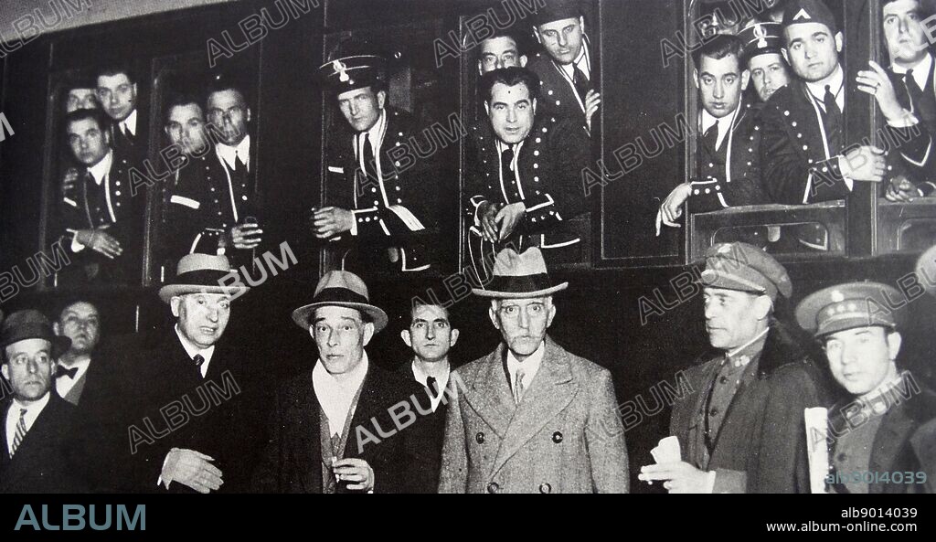 Enrique Pérez Farrás (1884 - 1949), 2nd from right, warlord of the Aragon front as a military advisor to the Durruti Column with Francesc Macià i Llussà (18591933) Centre with light grey coat. Macià i Llussà was President of Catalonia and formerly a Catalan officer in the Spanish Army. In 1931, after the elections that caused the exile of Alfonso XIII of Spain, Macià proclaimed the Free Catalan Republic in Barcelona, but was forced afterwards to settle for partial autonomy within the new Spanish Republic.