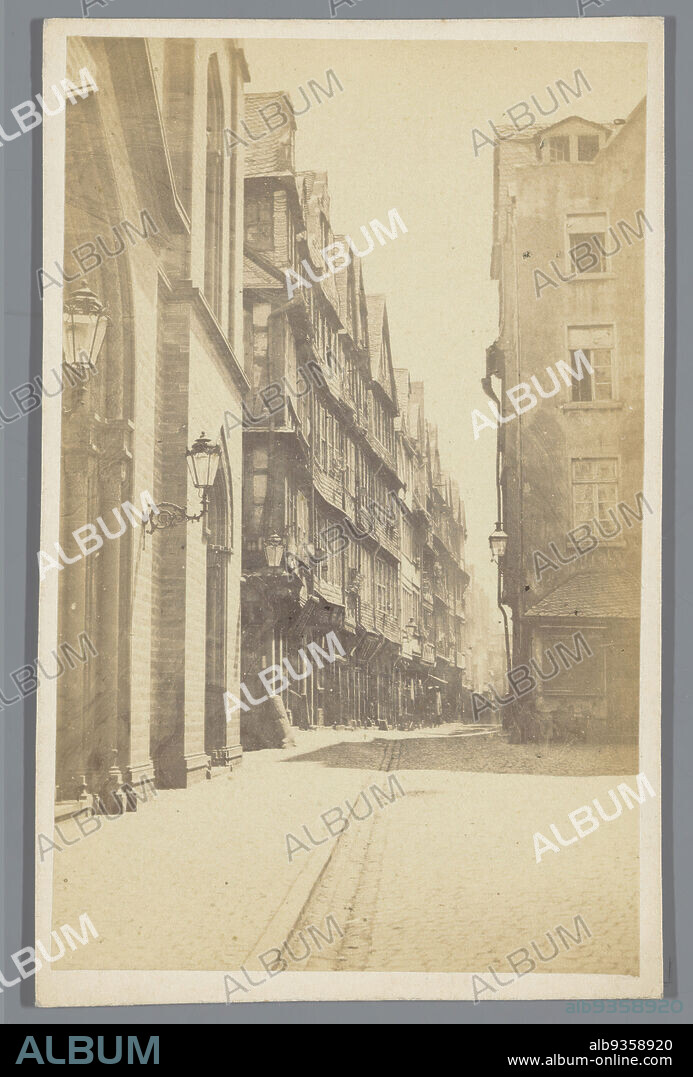 Frankfurter Judengasse, Frankfurt am Main, Judengasse, Ffurt a/Main (title on object), anonymous, Frankfurt am Main, 1860 - 1875, paper, cardboard, albumen print, height 100 mm × width 63 mm.