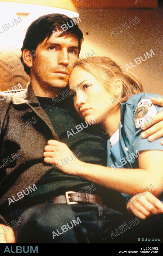 JENNIFER LOPEZ y JIM CAVIEZEL en MIRADA DE ANGEL-ANGEL EYES, 2001 (ANGEL EYES), dirigida por LUIS MANDOKI. Copyright ANGEL EYES PRODUCTIONS/FRANCHISE PICTURES/MORGAN CREEK PRODU.