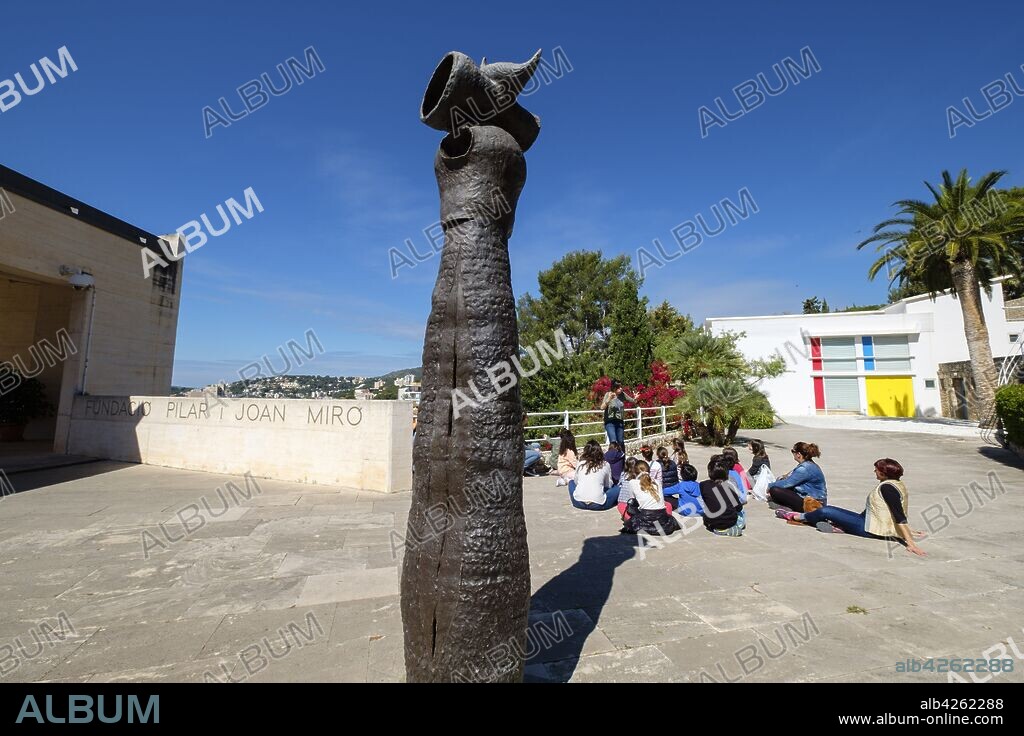 taller infantil, Fundació Pilar i Joan Miró , Palma, Mallorca, balearic islands, spain, europe.