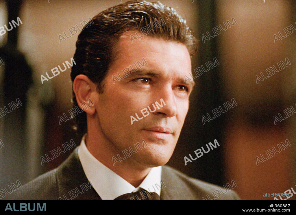 ANTONIO BANDERAS en PECADO ORIGINAL, 2001 (ORIGINAL SIN), dirigida por MICHAEL CRISTOFER. Copyright M.G.M / GROBET, LOURDES.