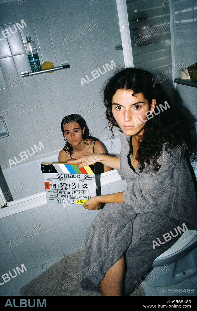 JOANA VILAPUIG et MIREIA VILAPUIG dans SELFTAPE, 2023, réalisé par BARBARA FARRE. Copyright Filmin / Filmax.