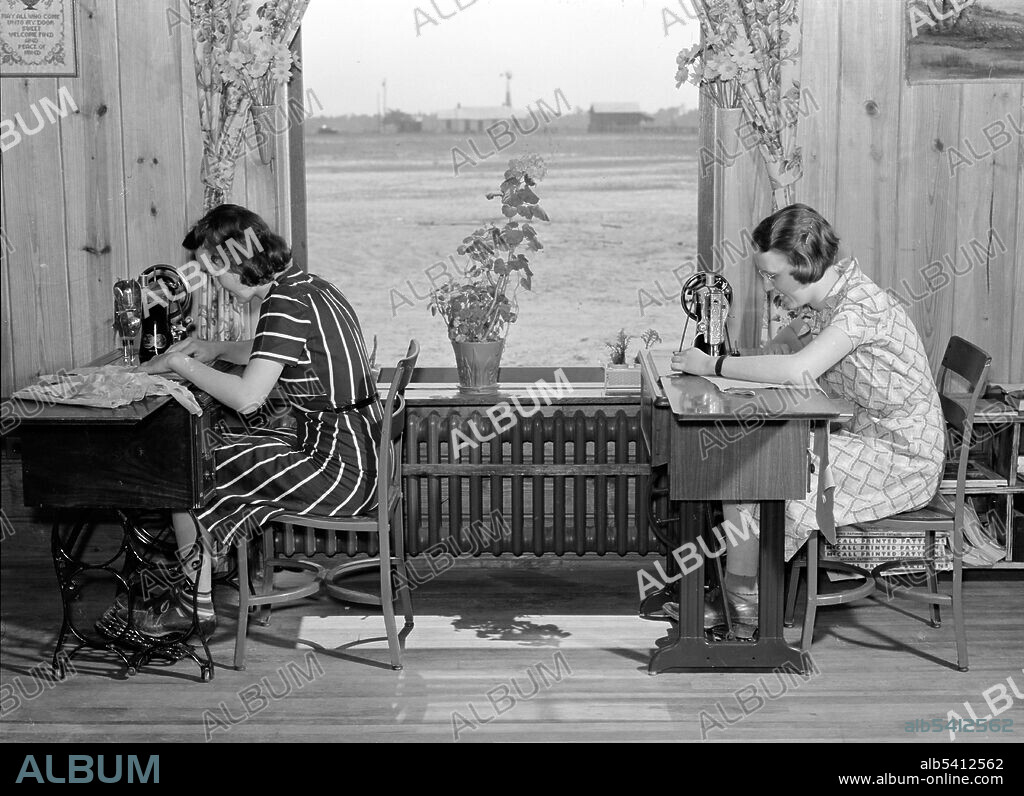 Home Economics, Sewing Class, 1939