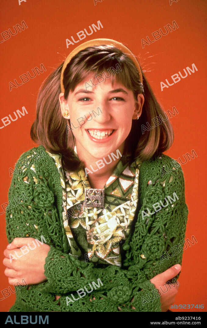 MAYIM BIALIK in BLOSSOM, 1990, directed by BILL BIXBY, TED WASS and ZANE BUZBY. Copyright TOUCHSTONE TELEVISION.
