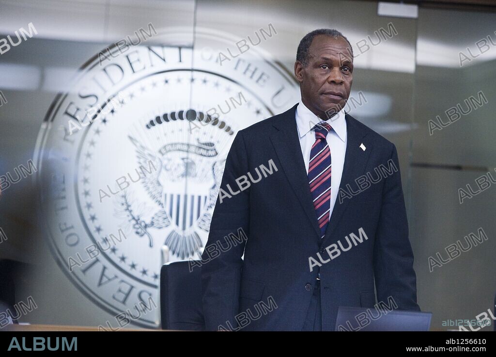 DANNY GLOVER in 2012, 2009, unter der Regie von ROLAND EMMERICH. Copyright COLUMBIA PICTURES.