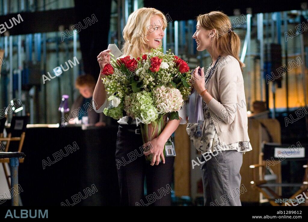 BREE TURNER y KATHERINE HEIGL en LA CRUDA REALIDAD, 2009 (THE UGLY TRUTH), dirigida por ROBERT LUKETIC. Copyright Lakeshore entertainment/ Relativity media.