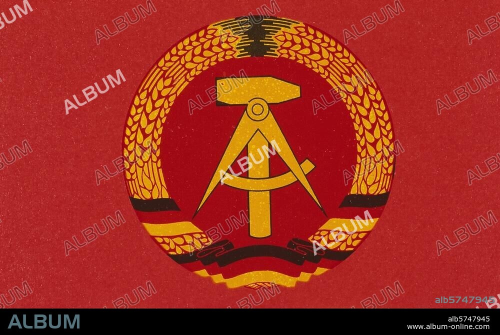 Heraldik / Staatswappen: DDR. "Überreichungsmappe A4" mit Emblem der DDR. Ausschnitt.