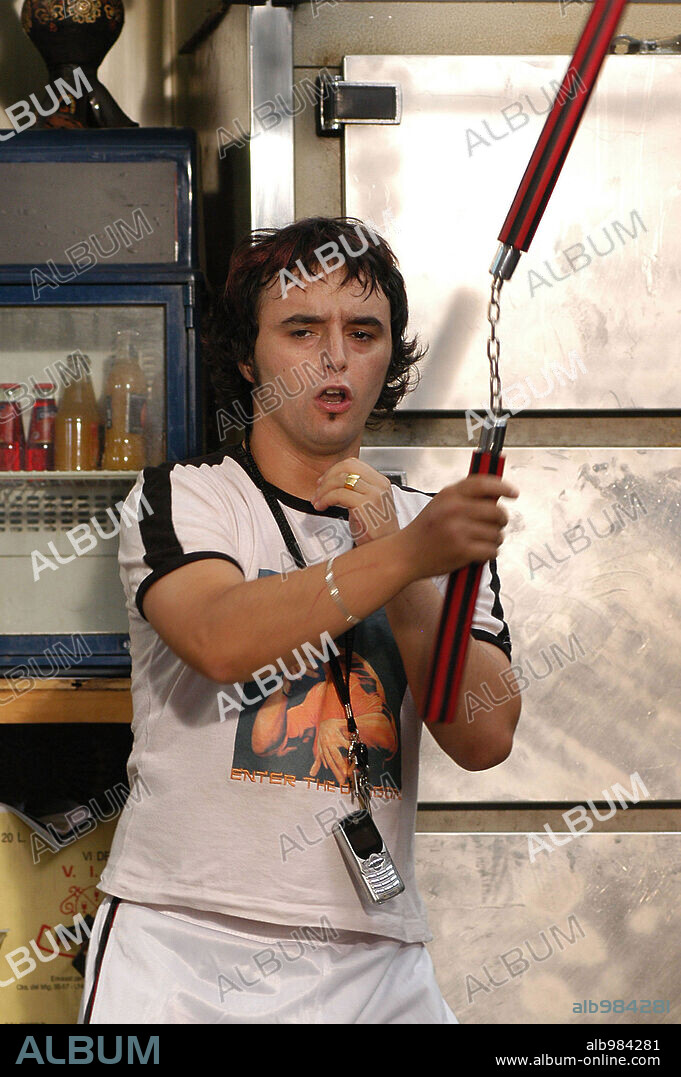 DARIO PASO en TAPAS, 2005, dirigida por JOSE CORBACHO y JUAN CRUZ. Copyright FILMAX.