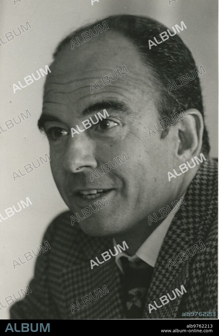 1986 (CA.). Emilio Botín Sanz de Sautuola y García de los Ríos, hasta ahora vicepresidente segundo y consejero delegado del Banco de Santander, fue nombrado ayer por el Consejo de Administración nuevo presidente de la entidad, cargo en el que sucede a su padre, Emilio Botín Sanz de Sautuola y López, que presentó su renuncia por razones de edad.