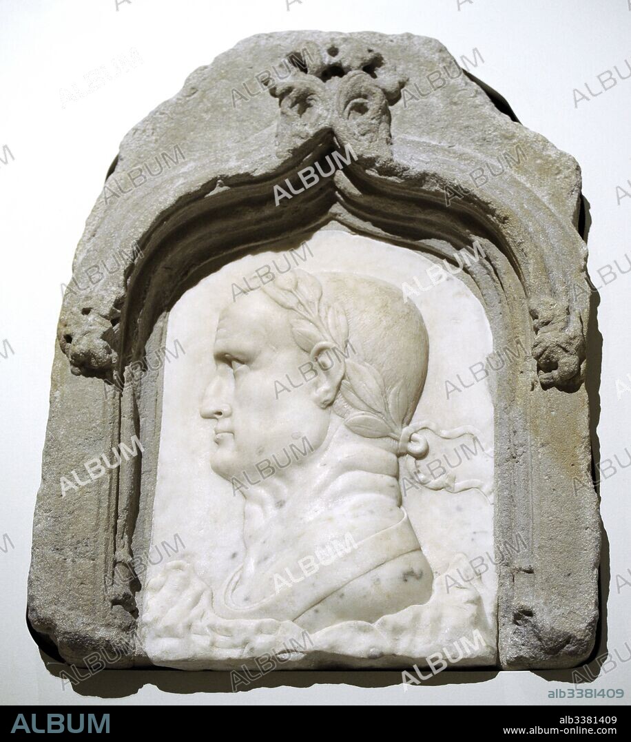 Galba (Servio Sulpicio Galba) (3 a. C. -69). Emperador romano. Talla, 1485-1490. Obra de Antonio del Pollaiuolo (1431-1498). Mármol sobre marco conopial de piedra de Montjuic. Museo Nacional de Arte de Cataluña. Barcelona. Cataluña. España.