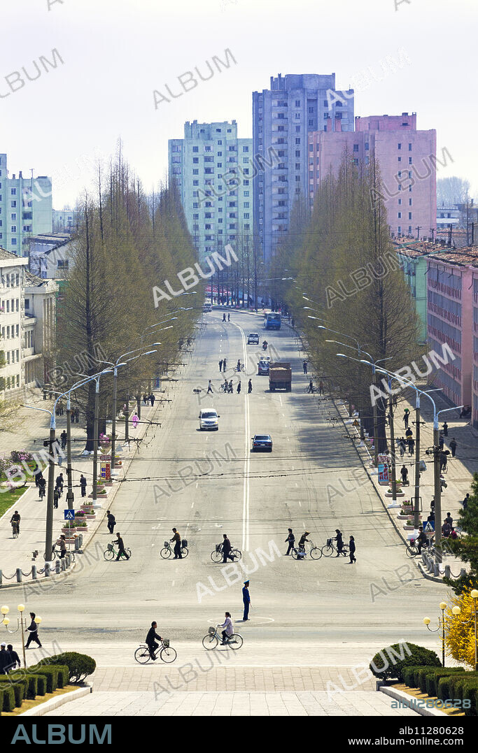 City streets, Hamhung, Democratic People's Republic of Korea (DPRK), North Korea, Asia.