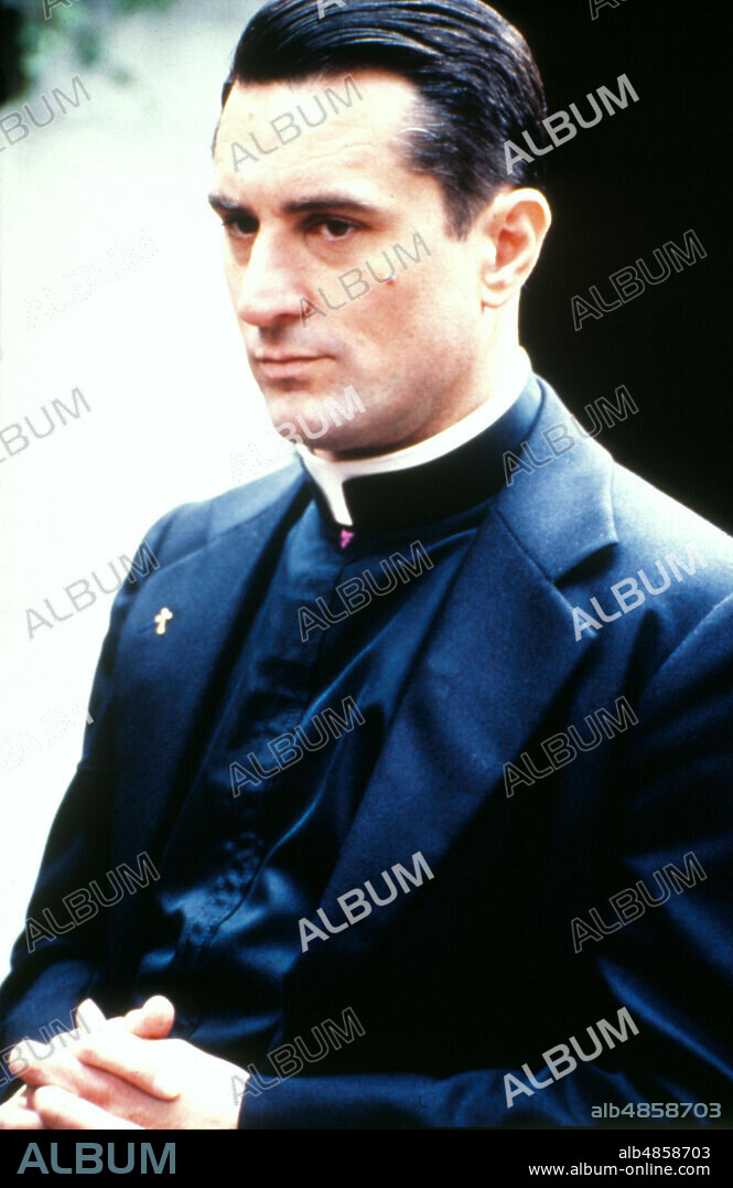 CONFESIONES VERDADERAS, 1981 (TRUE CONFESSIONS), dirigida por ULU GROSBARD. Copyright UNITED ARTISTS.