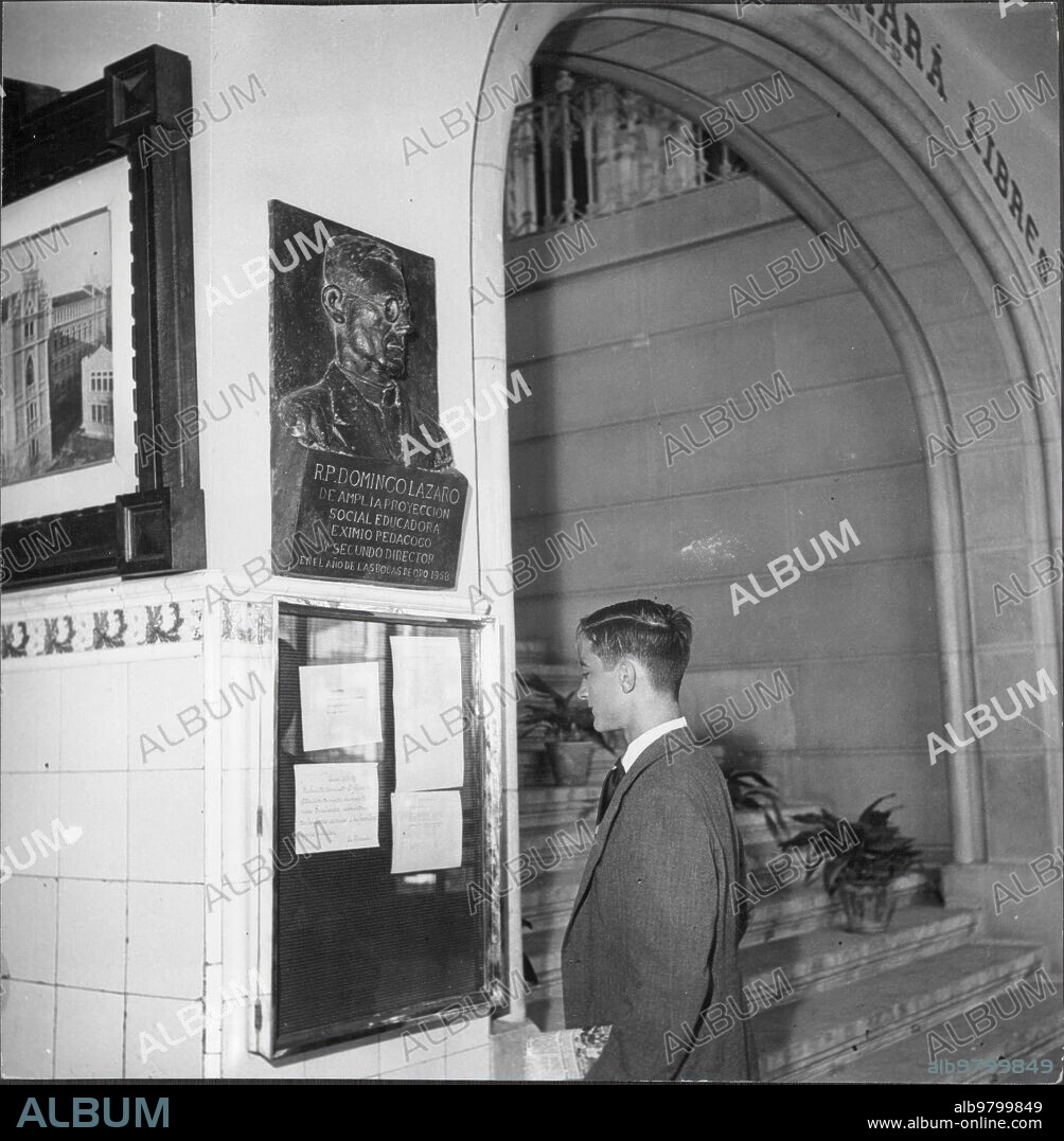 1958. Apertura de curso en el colegio del Pilar, en la imagen el alumno Javier Cubillo (6º).