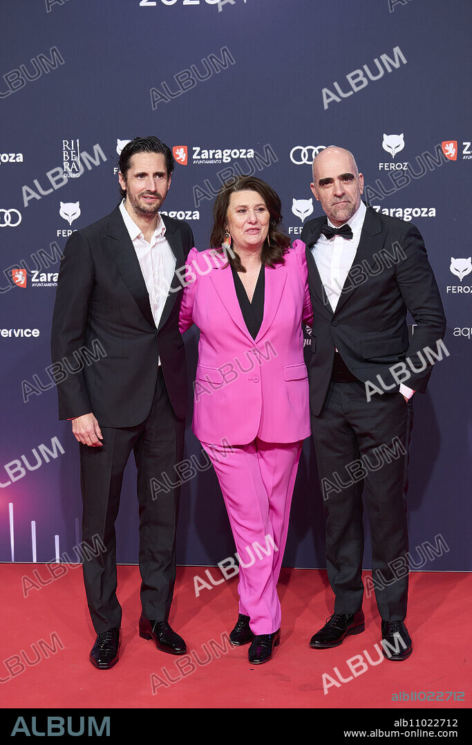 Adelfa Calvo, Luis Tosar, Juan Diego Botto attends Feroz Awards 2023 - Red Carpet at Auditorium on January 28, 2023 in Zaragoza, Spain.
