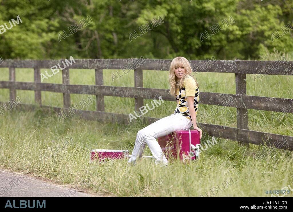 MILEY CYRUS in HANNAH MONTANA: THE MOVIE, 2009, unter der Regie von PETER CHELSOM. Copyright millar gough ink/walt disney pictures.
