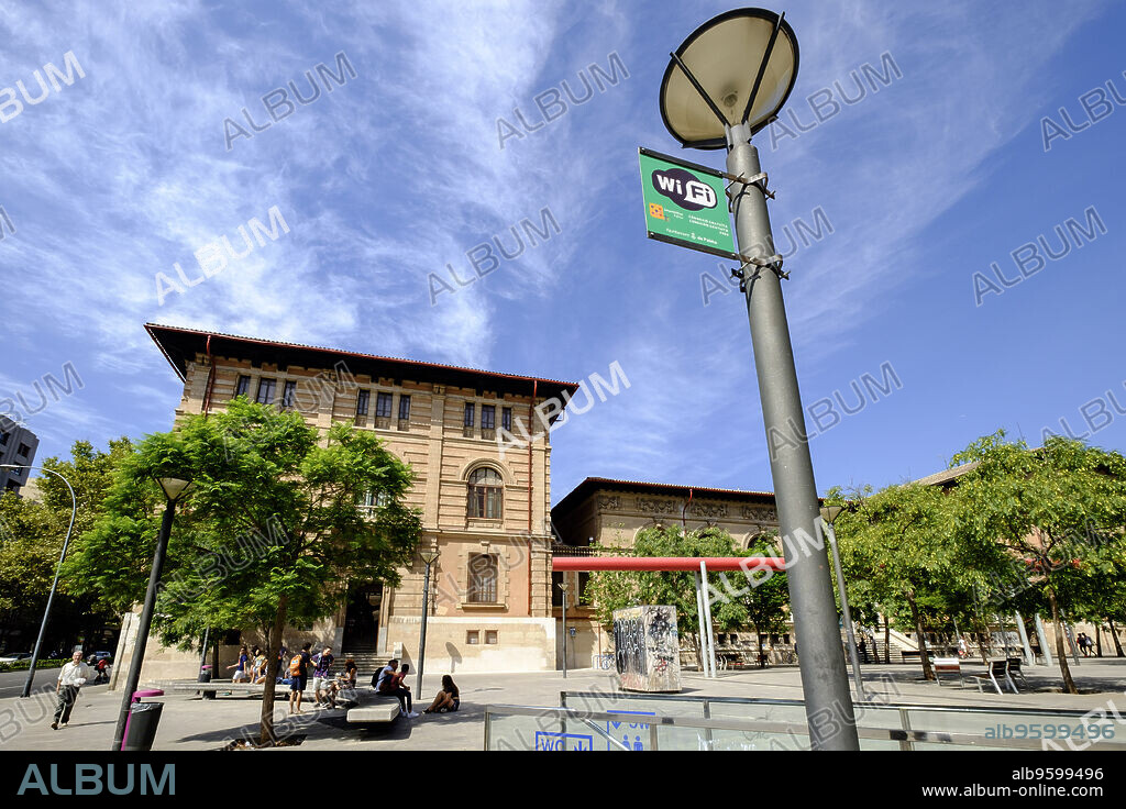 IES Ramon Llull, instituto de educación secundaria, plaza del Tubo, avenida de Portugal, Palma, Mallorca, balearic islands, spain, europe.