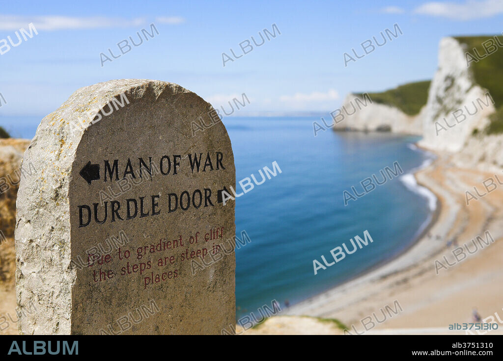 South West Coast Path clifftop signpost, Durdle Door, Jurassic Coast, UNESCO World Heritage Site, Dorset, England, United Kingdom, Europe.