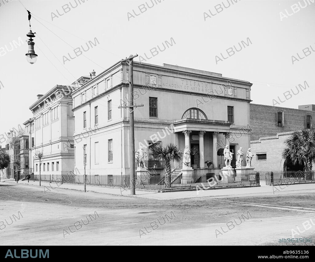 Telfair Academy of Arts and Sciences, Savannah, Ga., between 1900 and 1920.