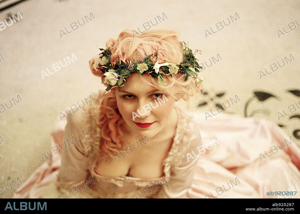 KIRSTEN DUNST dans MARIE ANTOINETTE, 2006, réalisé par SOFIA COPPOLA. Copyright COLUMBIA PICTURES CORPORATION/AMERICAN ZOETROPE.