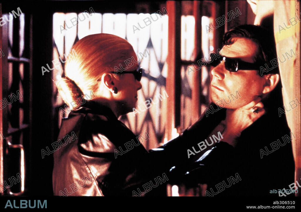 CATHERINE DENEUVE en EL ANSIA, 1983 (THE HUNGER), dirigida por TONY SCOTT. Copyright Metro-Goldwyn-Mayer (MGM).